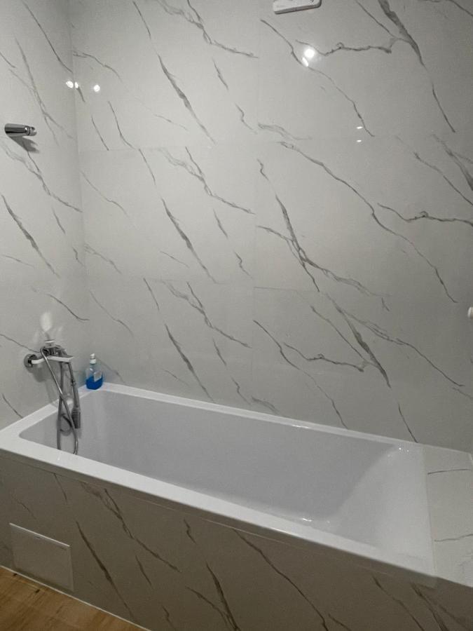 Vip Квартира В Центре Города, Новостойка В Жк Prestige Apаrtments, Ровно Extérieur photo
